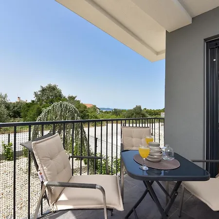 Appartement Bibi 1 *